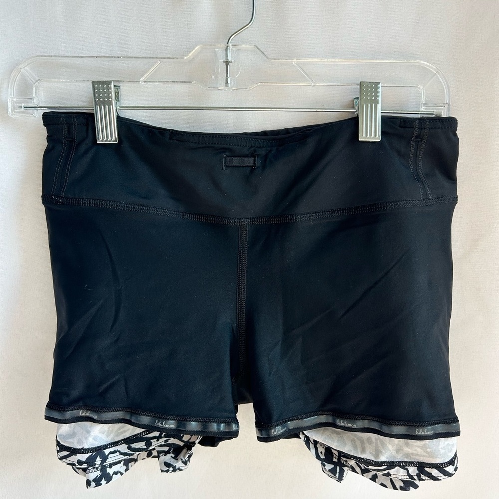 Lululemon Pace Rival Skirt II in Brushed Animal White Black - Picture 7 of 7